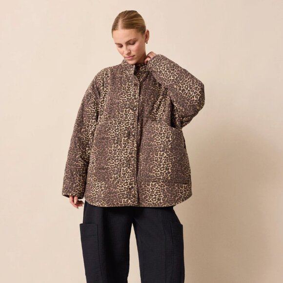 Beyond Nine Rue Jacket in Leopard - Picture 1 of 5